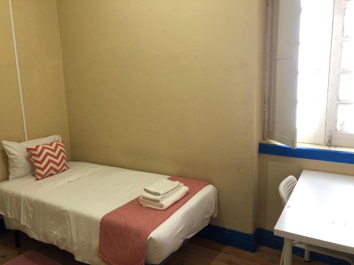 Aveiro Train Guesthouse Luaran gambar